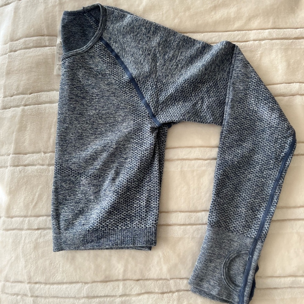 Cropped Tight Long Sleeve Workout Top